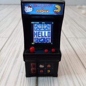 RARE 2020 Super Impulse Hello Kitty PAC-MAN Tiny Arcade Game Keychain